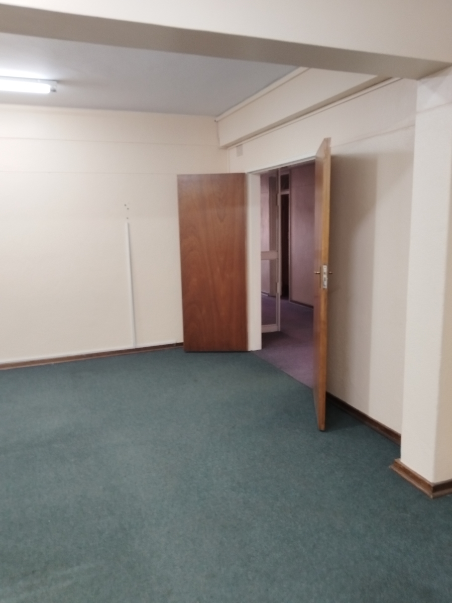 18 Bedroom Property for Sale in Belgravia Northern Cape